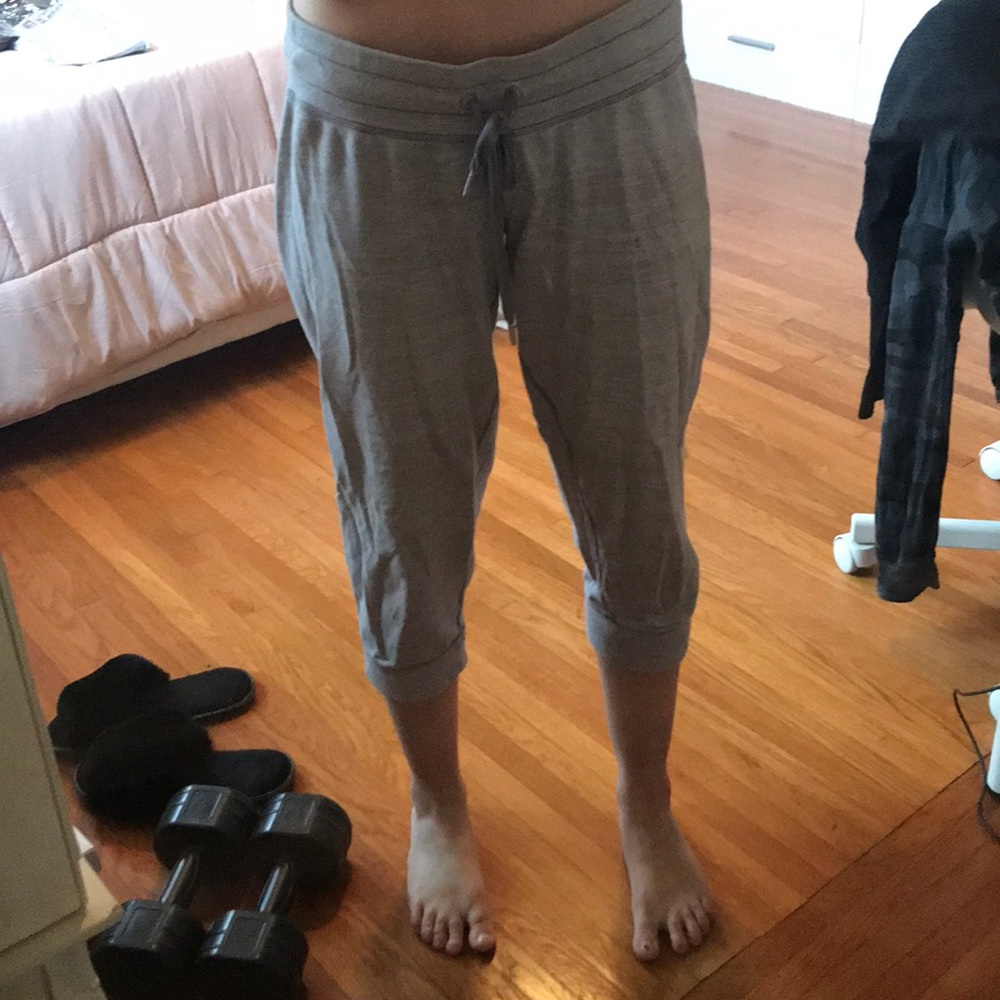 Lulu lemon cropped sweatpants